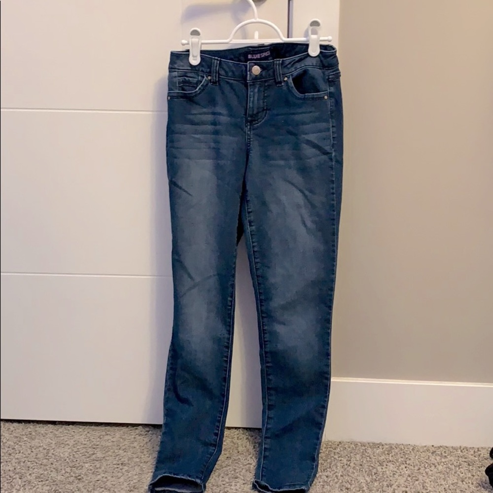 Women’s casual blue skinny Jean